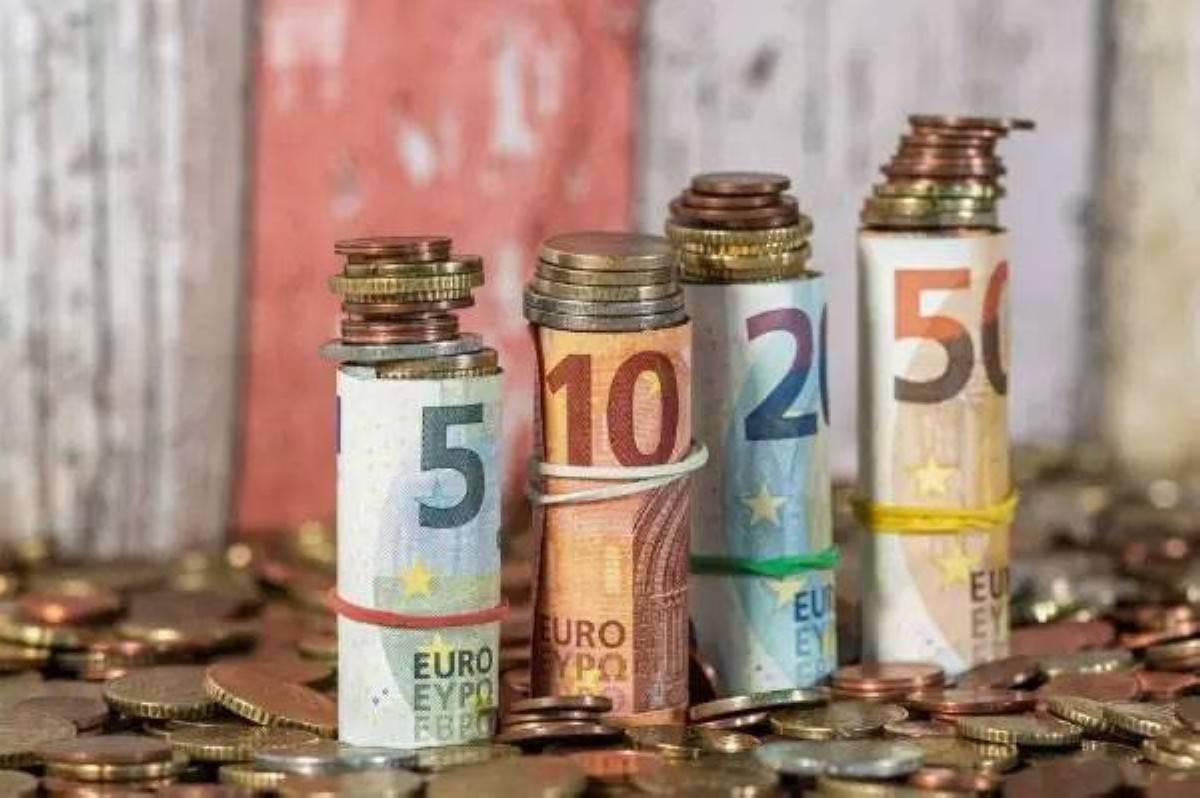 اليورو قُرب أعلى مستوى في أسبوعين