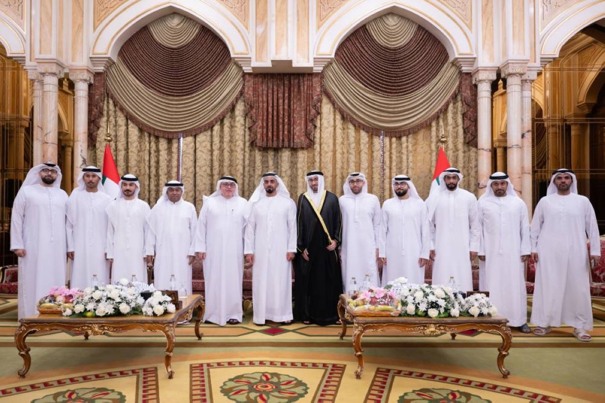 سيف بن زايد يحضر أفراح عبدالرحمن عزالدين ومحمد الفلاسي