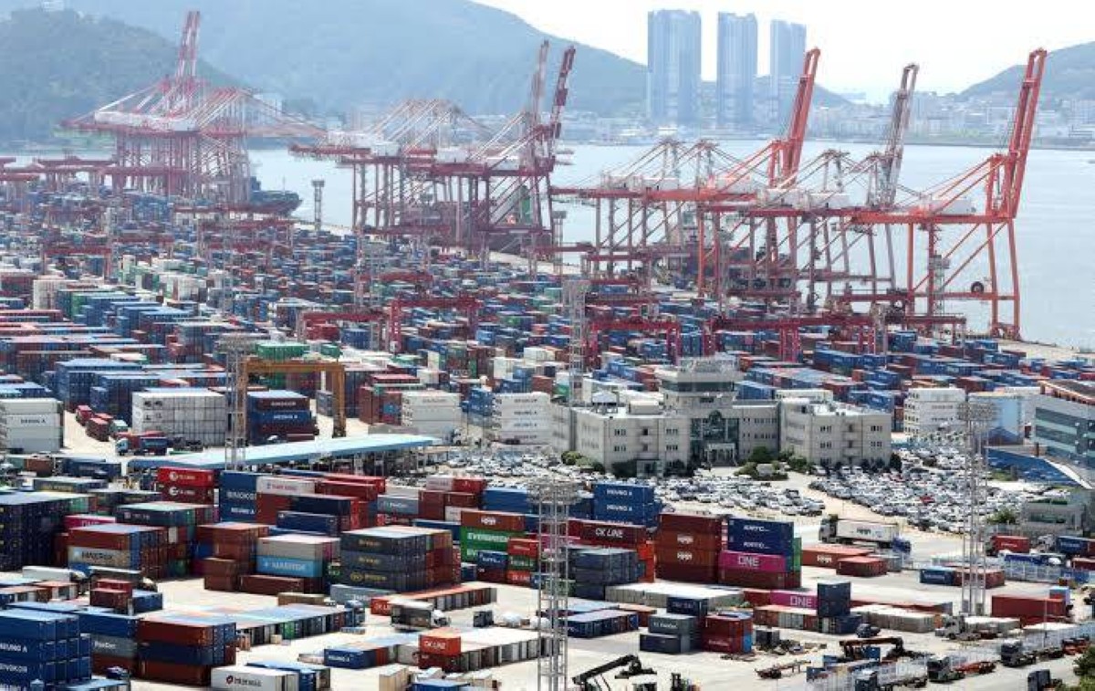 صادرات كوريا الجنوبية تقفز 82.6% خلال أول 10 أيام من سبتمبر