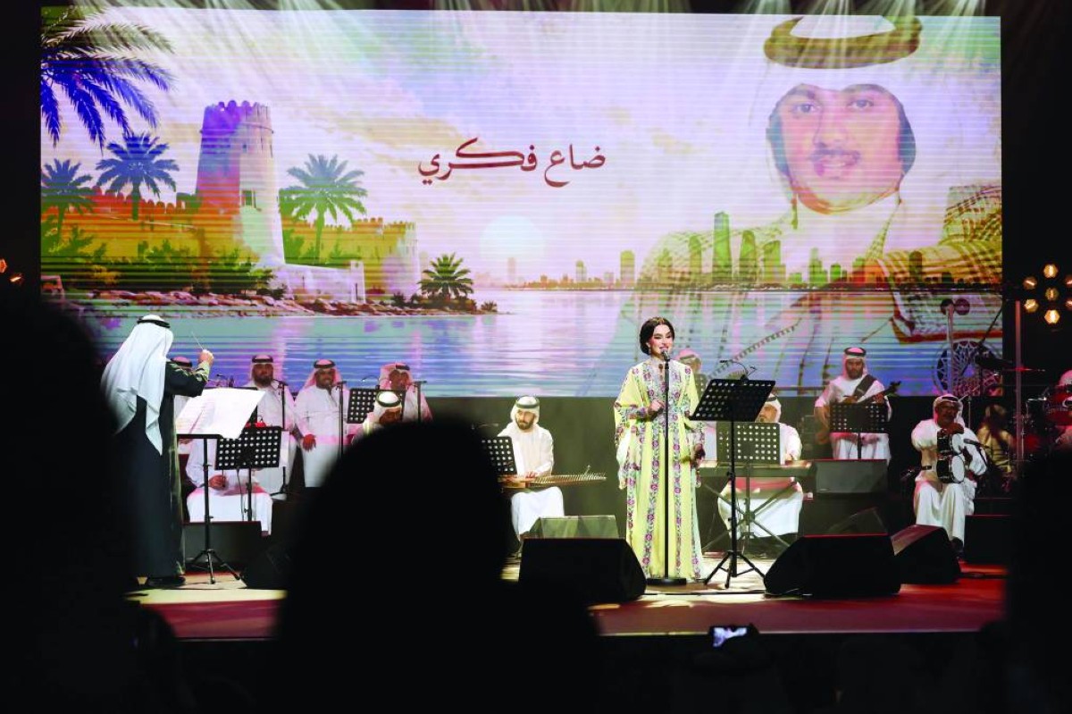 مركز أبوظبي للغة العربية يضيء ليل العاصمة بأجمل أغنيات الفنان "جابر جاسم"