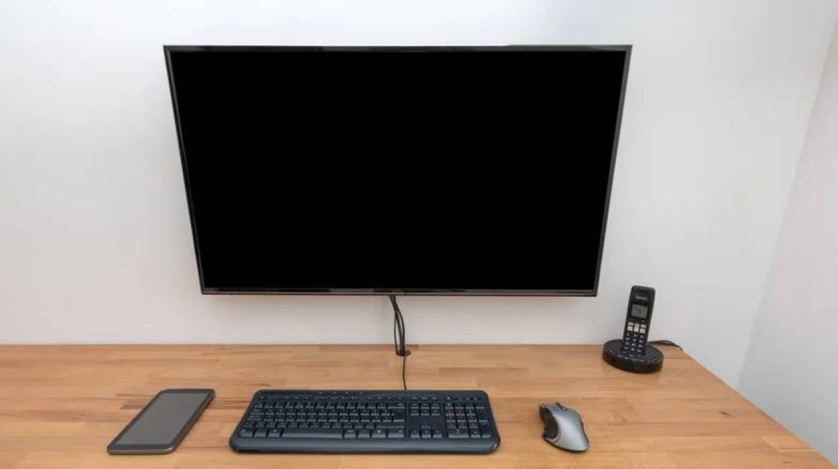 هل تستخدم التلفزيون كشاشة للكمبيوتر؟ 3 مشكلات قد تندم عليها لاحقاً