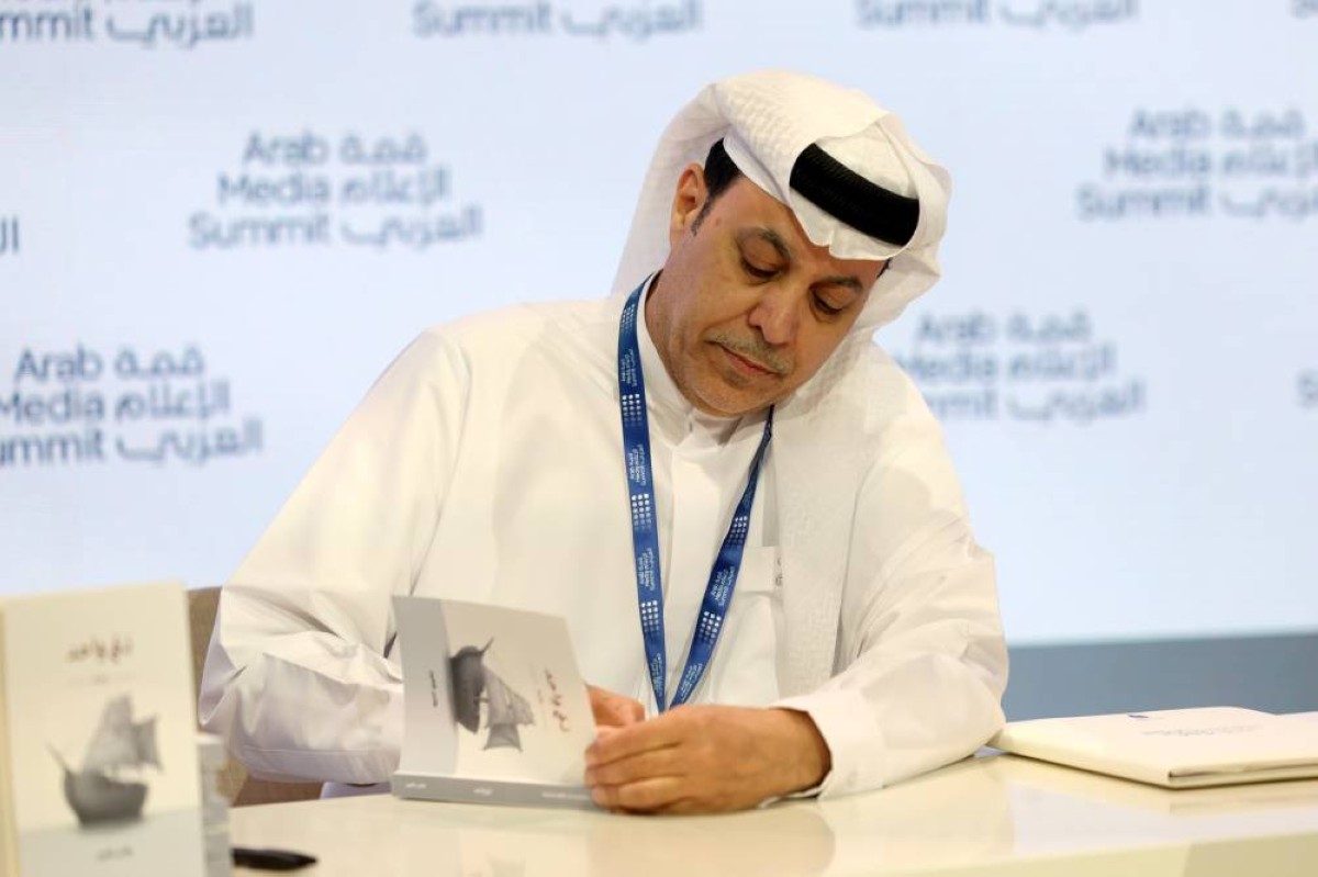 ظاعن شاهين لـ«البيان»: الصحافة والأدب يتقاطعان في تفاصيل دقيقة