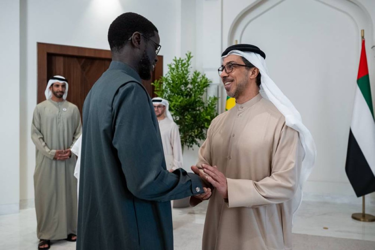 منصور بن زايد يلتقي الرئيس السنغالي في أبوظبي