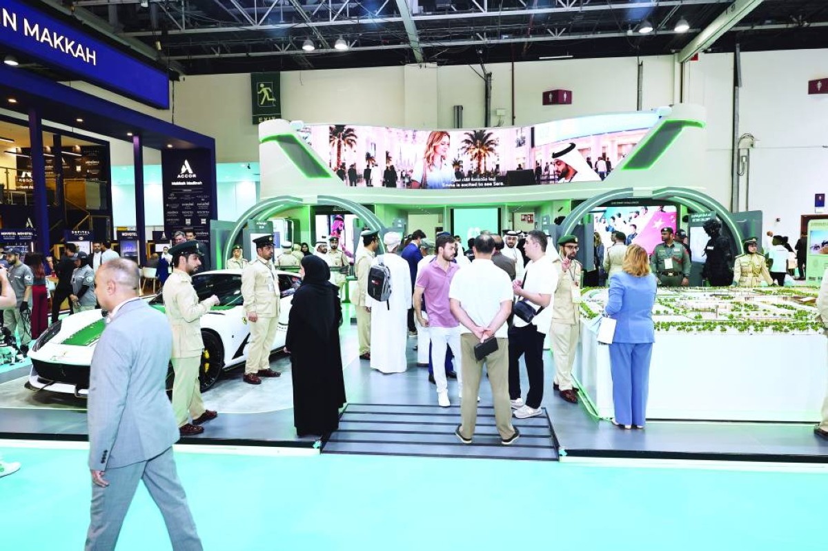 منصة شرطة دبي بـ«سوق السفر العربي» تستقبل 5 آلاف زائر