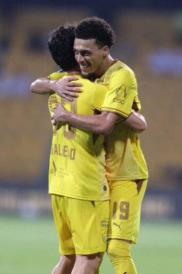 الوصل يقلب تأخره أمام العين إلى فوز قاتل في "أديب"