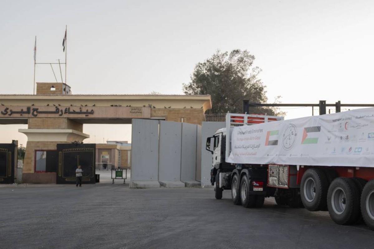 دخول 4 قوافل إماراتية إلى غزة تحمل 781 طناً من المساعدات الإنسانية